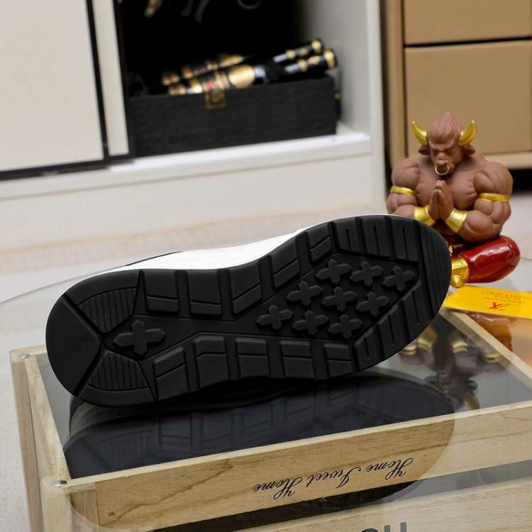 Picture of Louis Vuitton Shoes _SKULVsz38-44mnf039417058